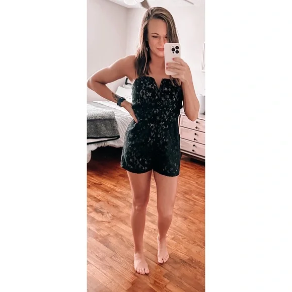 new✨ j.o.a anthro black lace and nude strapless romper - Picture 2 of 14